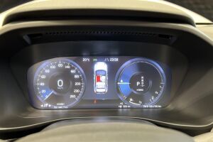 Volvo XC40 esikatselu 14