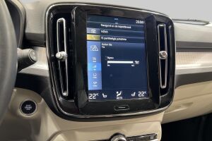 Volvo XC40 esikatselu 19