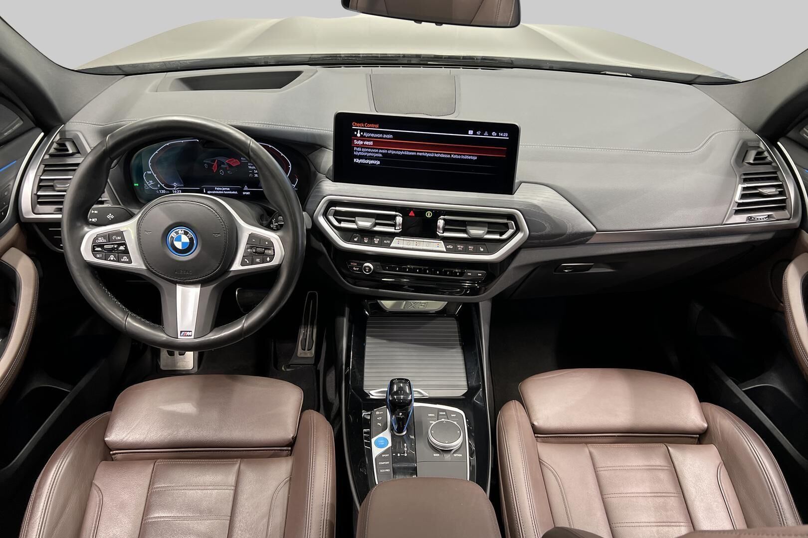 BMW iX3 iso kuva 11