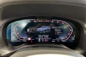 BMW iX3 esikatselu 14