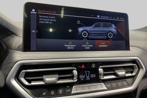 BMW iX3 esikatselu 17