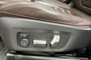 BMW iX3 esikatselu 29