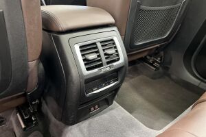 BMW iX3 esikatselu 31