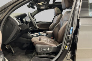 BMW iX3 esikatselu 9