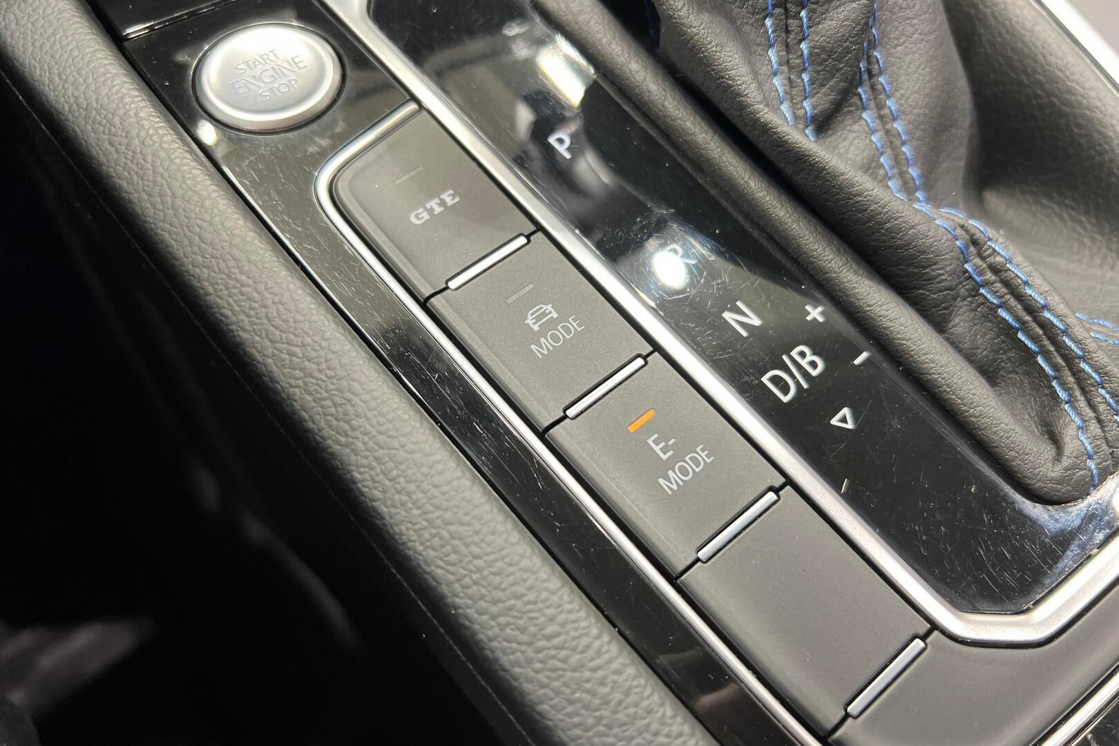 Volkswagen Passat iso kuva 19