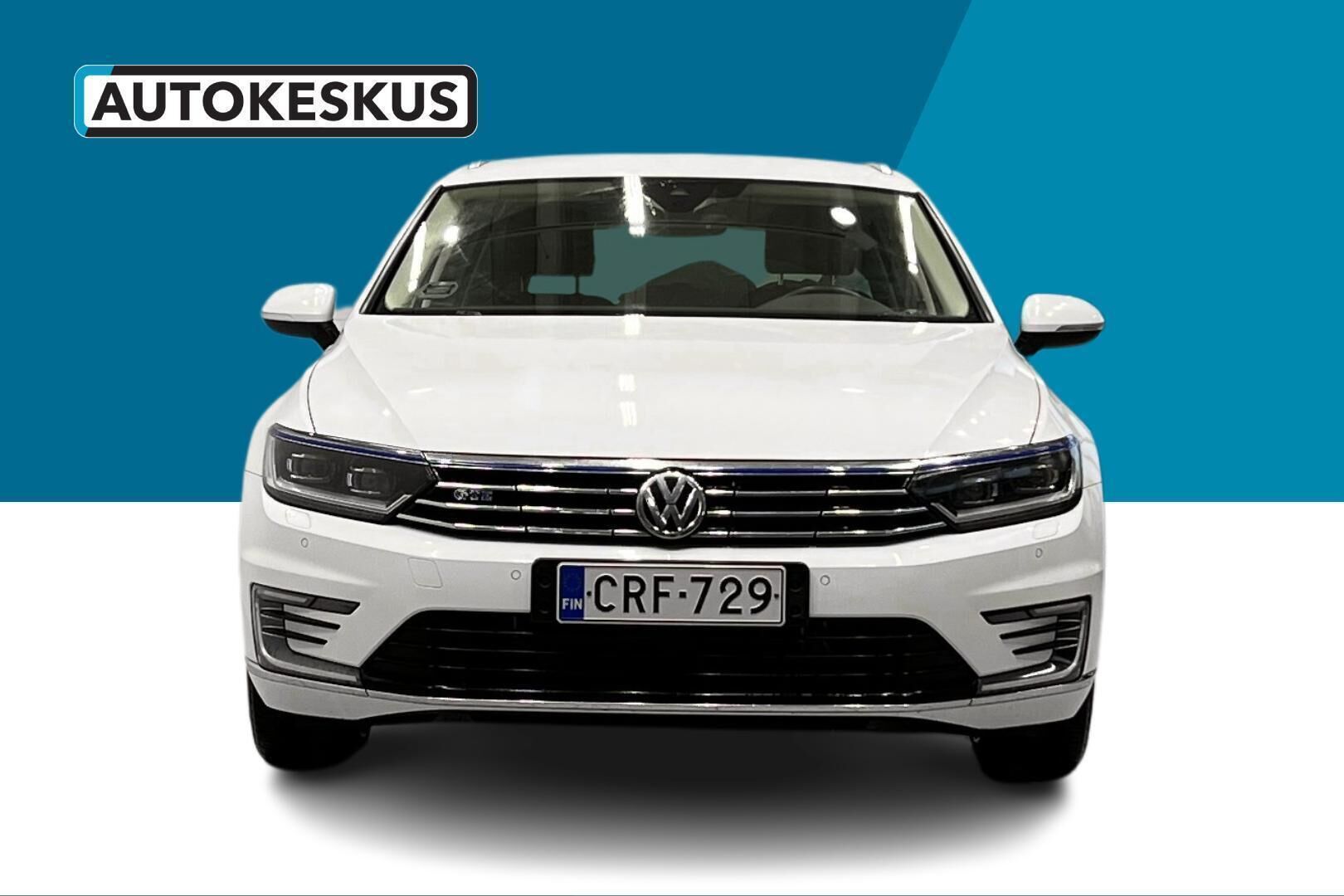Volkswagen Passat iso kuva 2