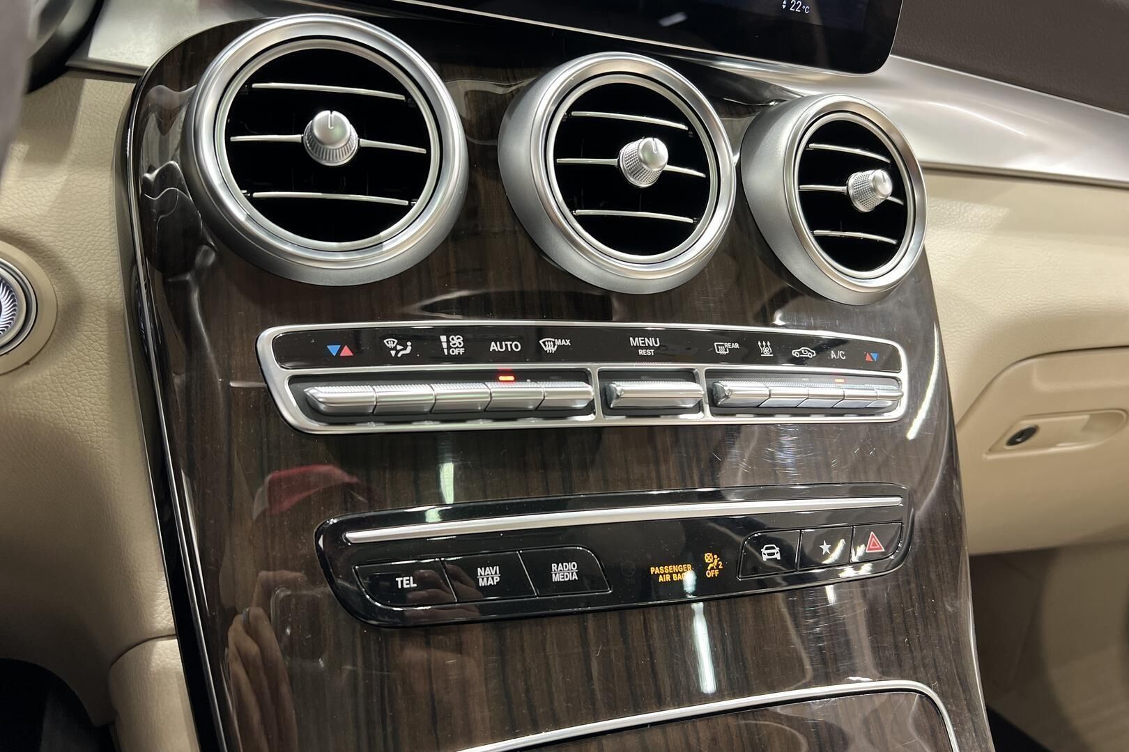 Mercedes-Benz GLC iso kuva 50