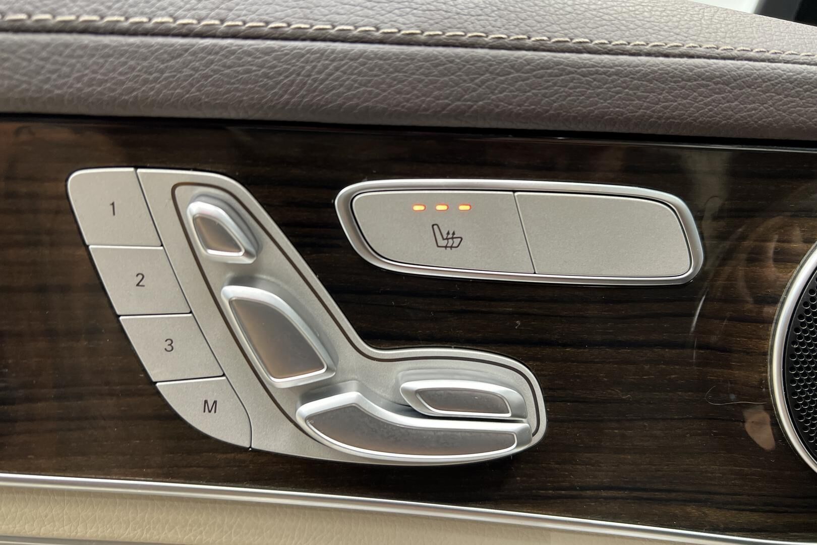 Mercedes-Benz GLC iso kuva 53