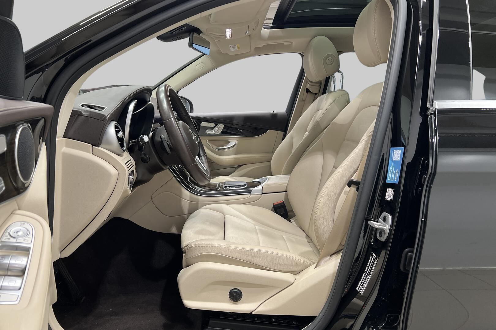 Mercedes-Benz GLC iso kuva 4