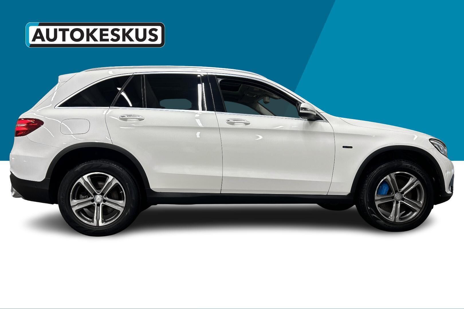 Mercedes-Benz GLC iso kuva 14