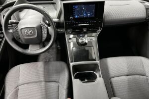 Toyota bZ4X esikatselu 11