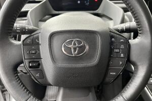 Toyota bZ4X esikatselu 18