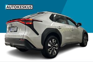 Toyota bZ4X esikatselu 5