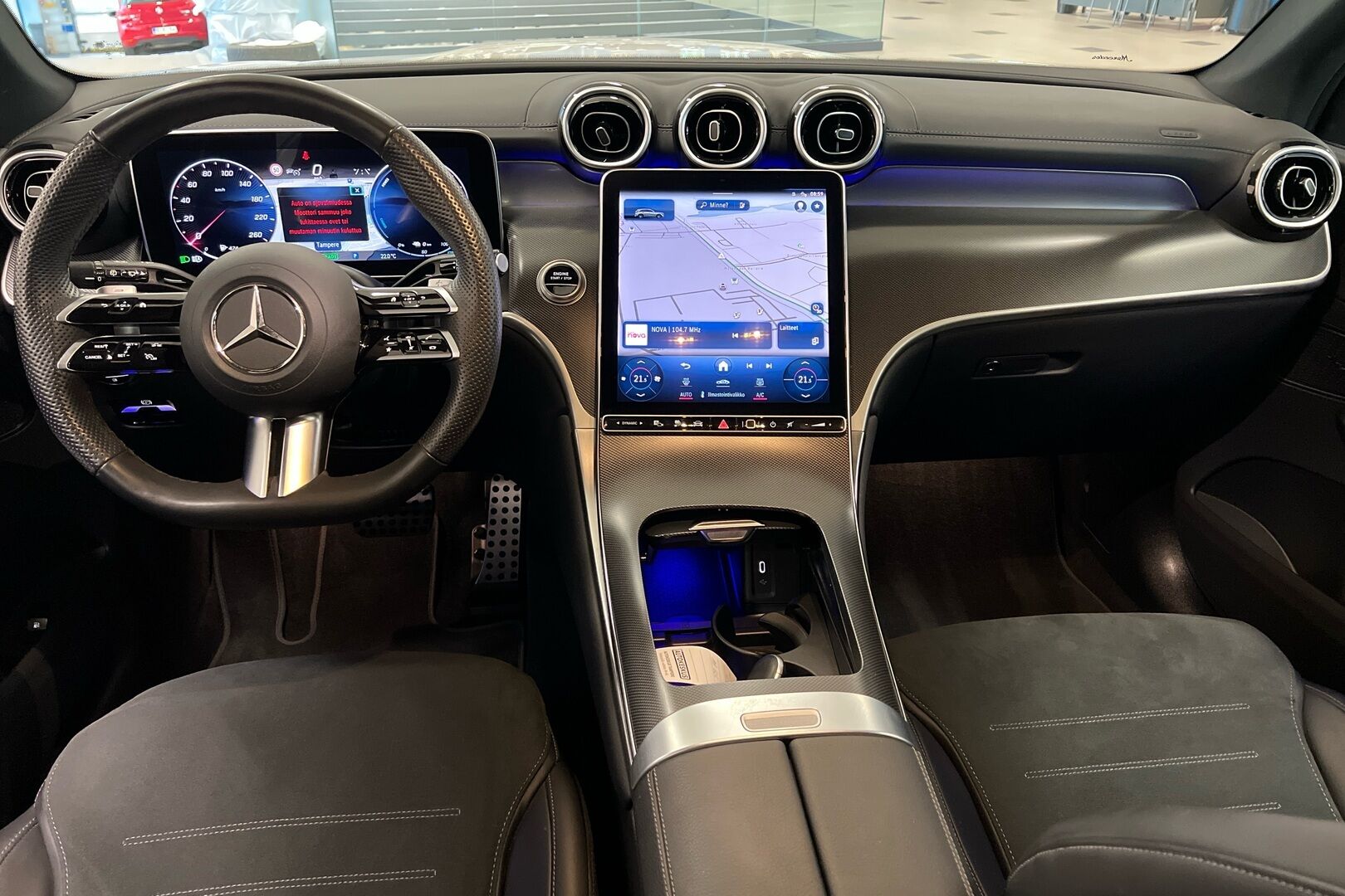 Mercedes-Benz GLC iso kuva 18