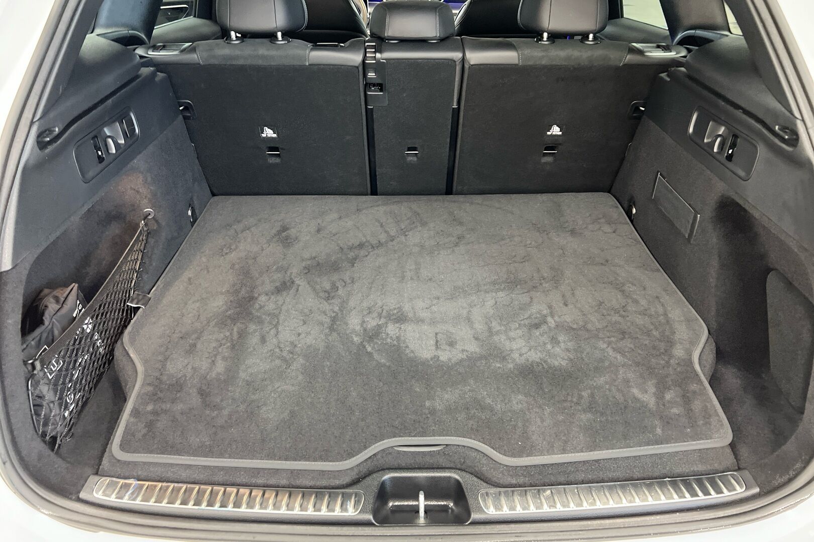 Mercedes-Benz GLC iso kuva 9