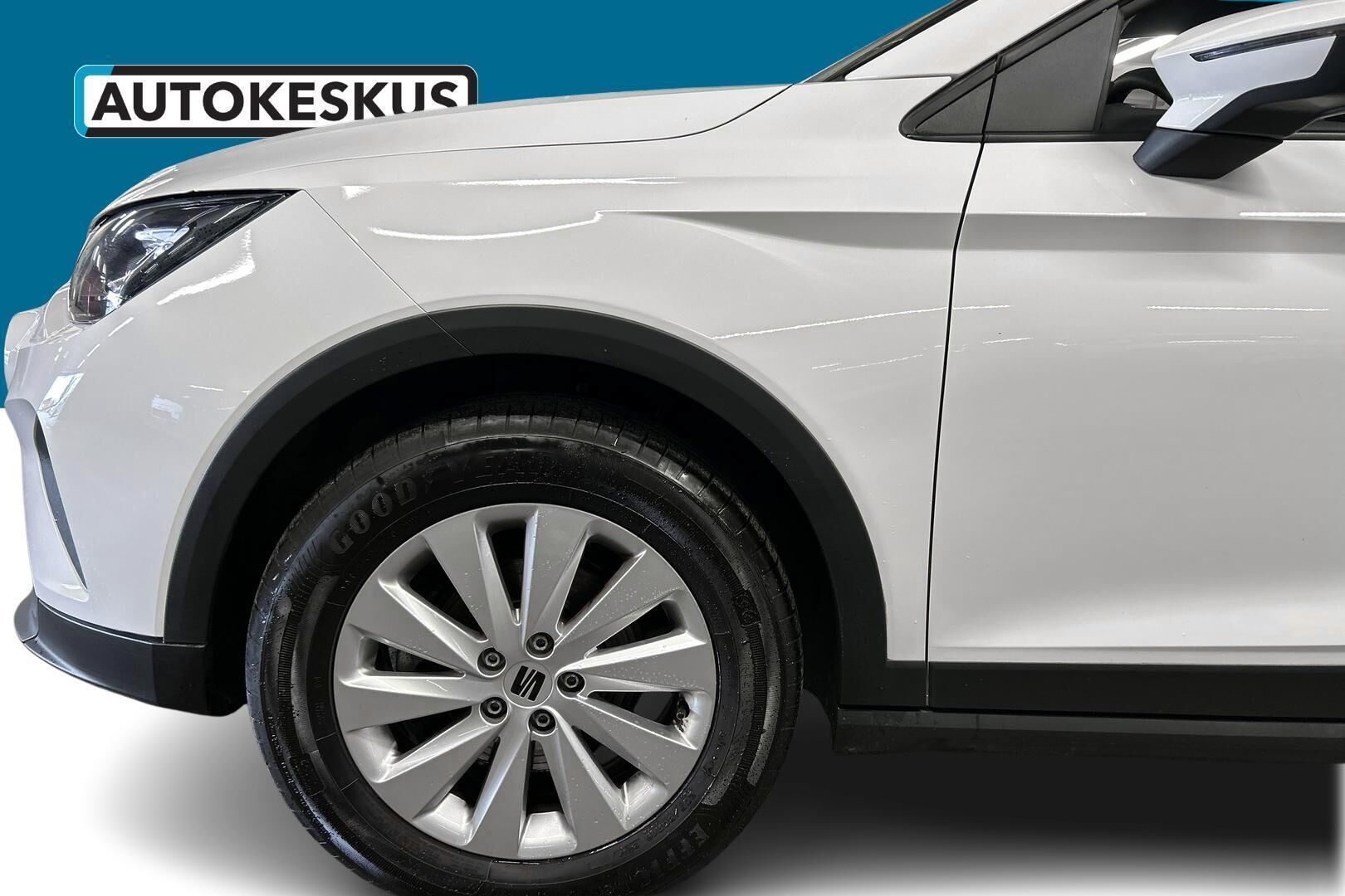 Seat Arona iso kuva 13