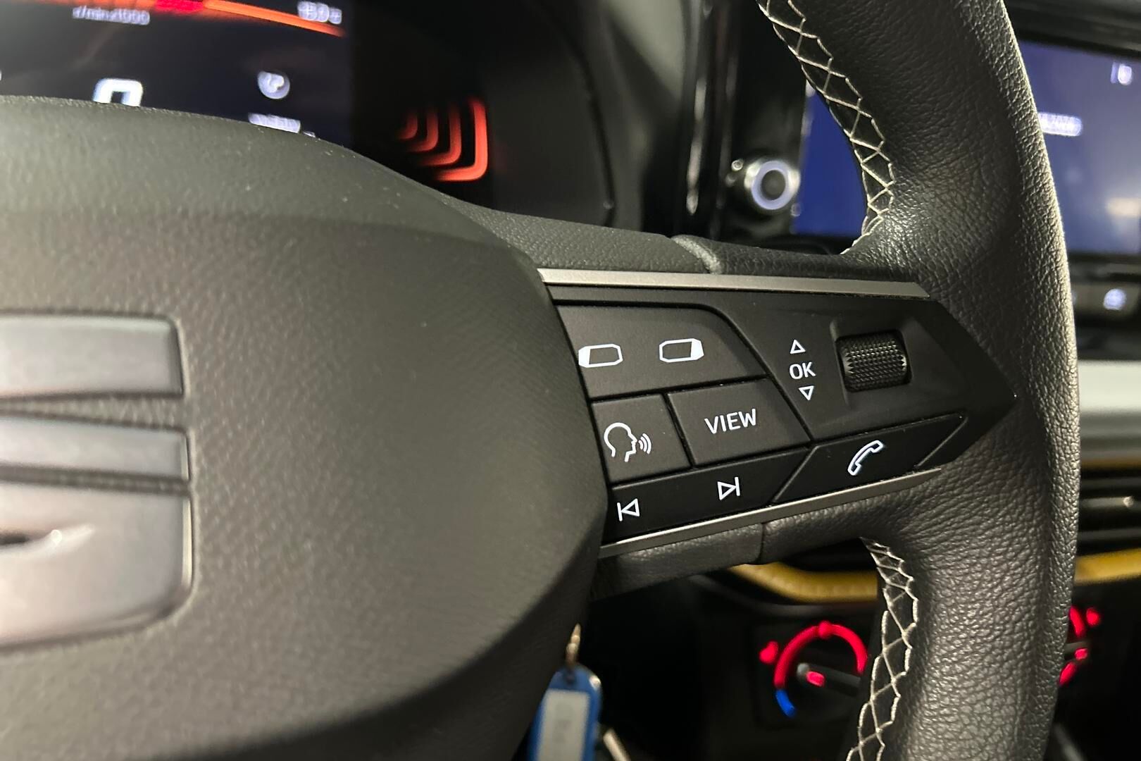 Seat Arona iso kuva 19