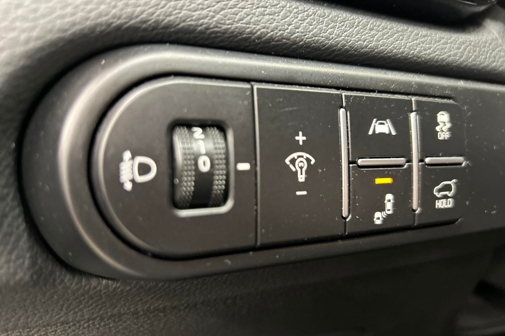 Kia Ceed iso kuva 19