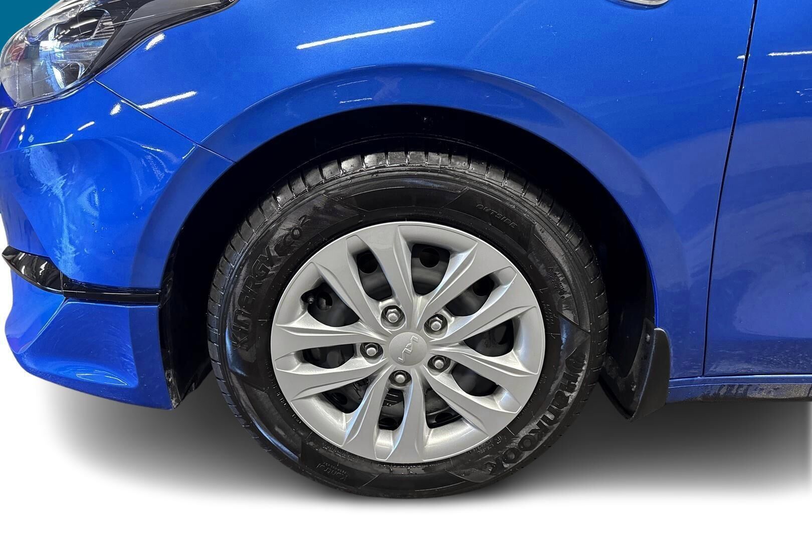Kia Ceed iso kuva 12