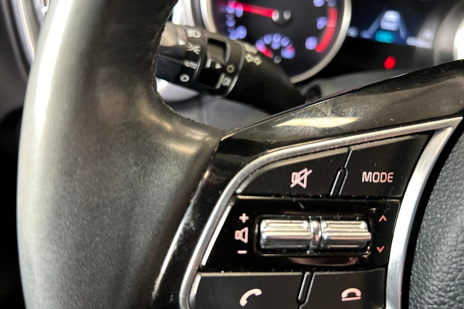 Kia Ceed iso kuva 19