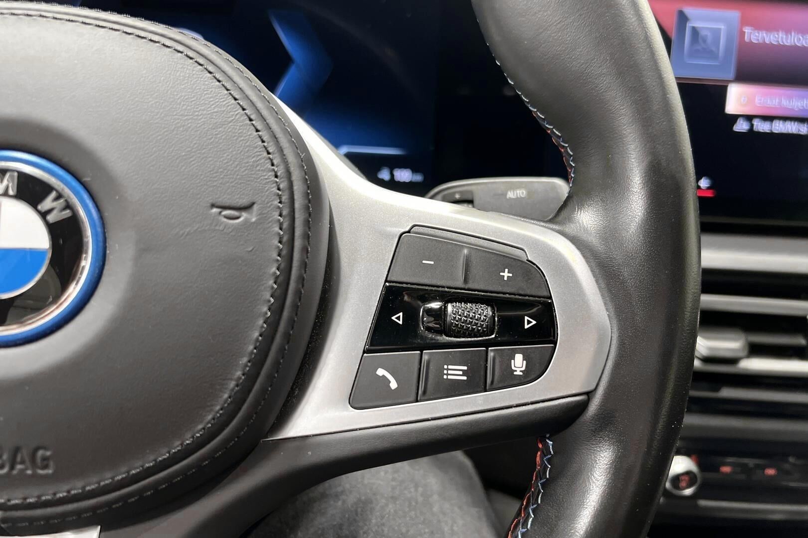 BMW i4 iso kuva 18
