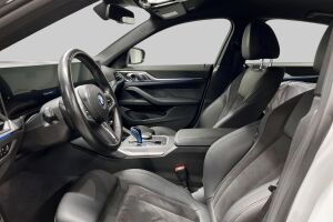 BMW i4 esikatselu 8
