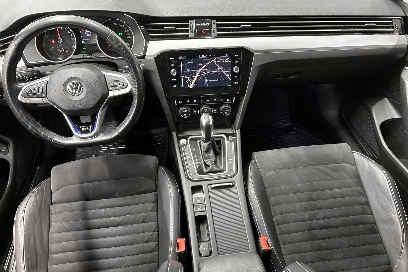 Volkswagen Passat iso kuva 10