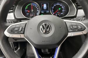Volkswagen Passat esikatselu 17