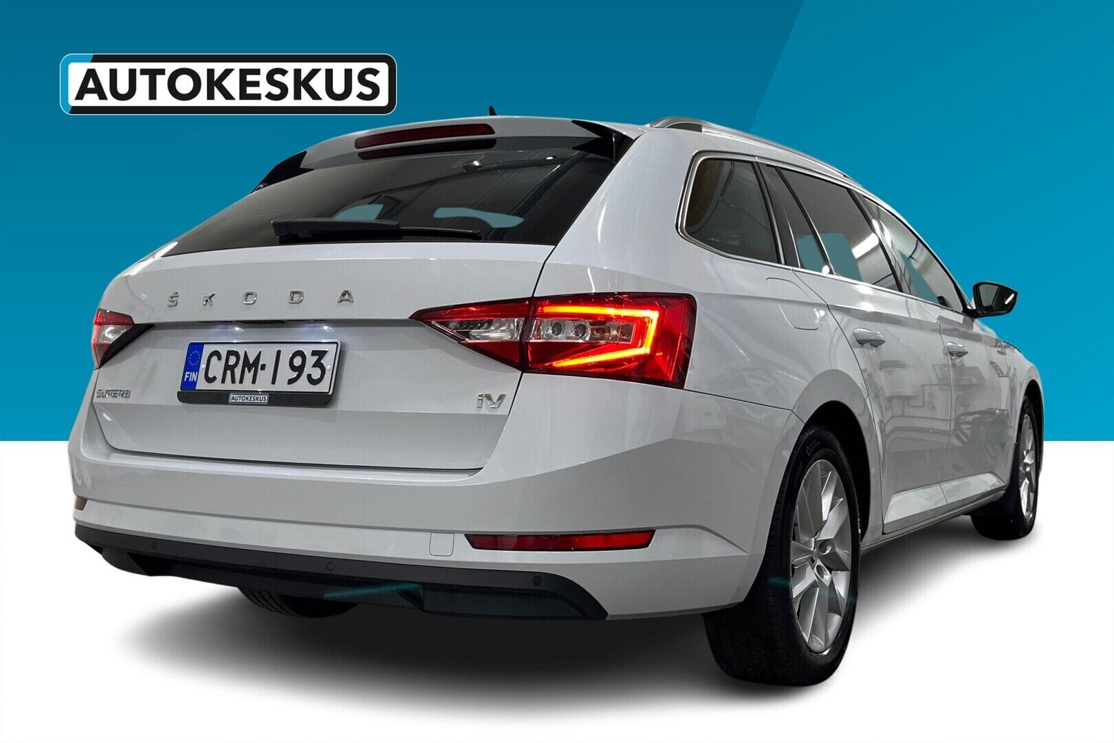 Skoda Superb iso kuva 1