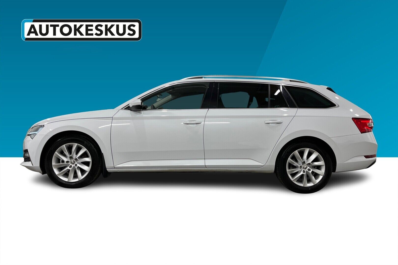 Skoda Superb iso kuva 4