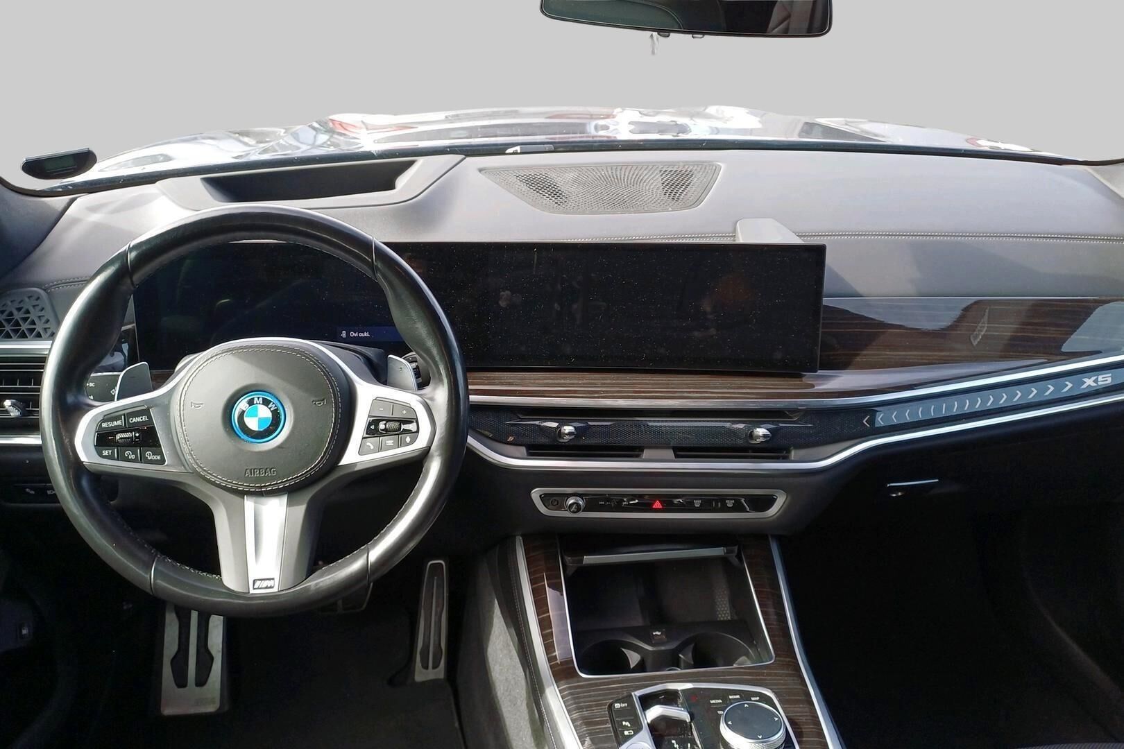 BMW X5 iso kuva 2