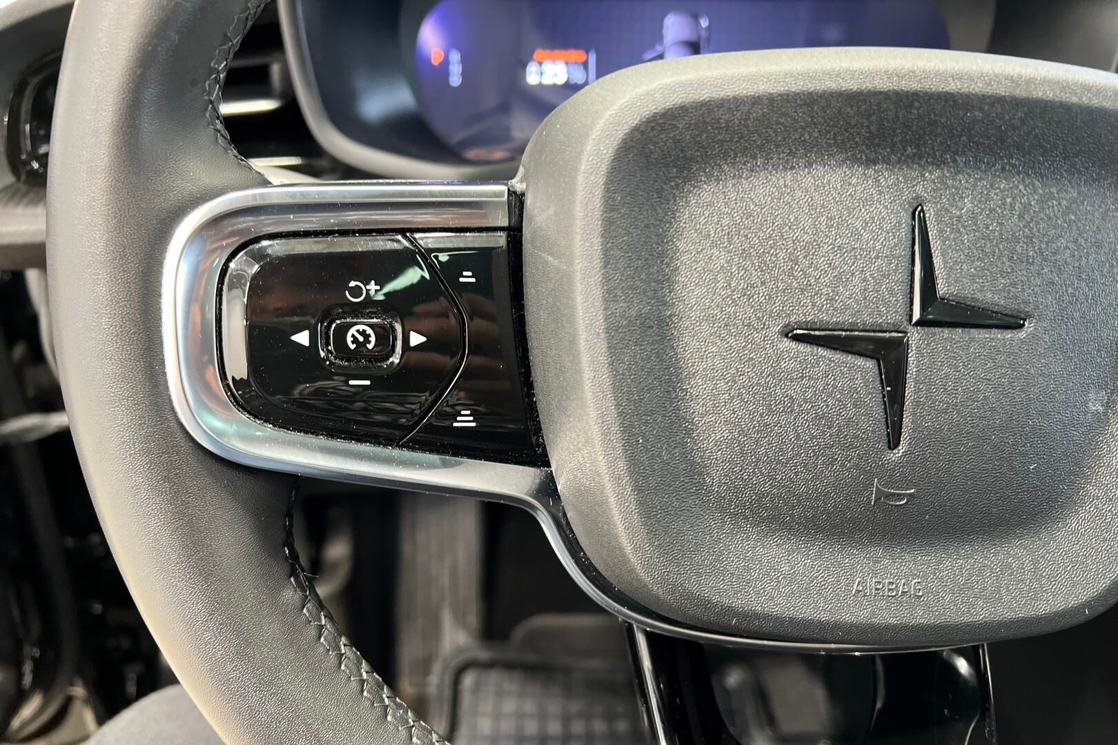 Polestar 2 iso kuva 26