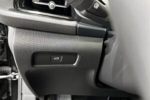 Polestar 2 esikatselu 27