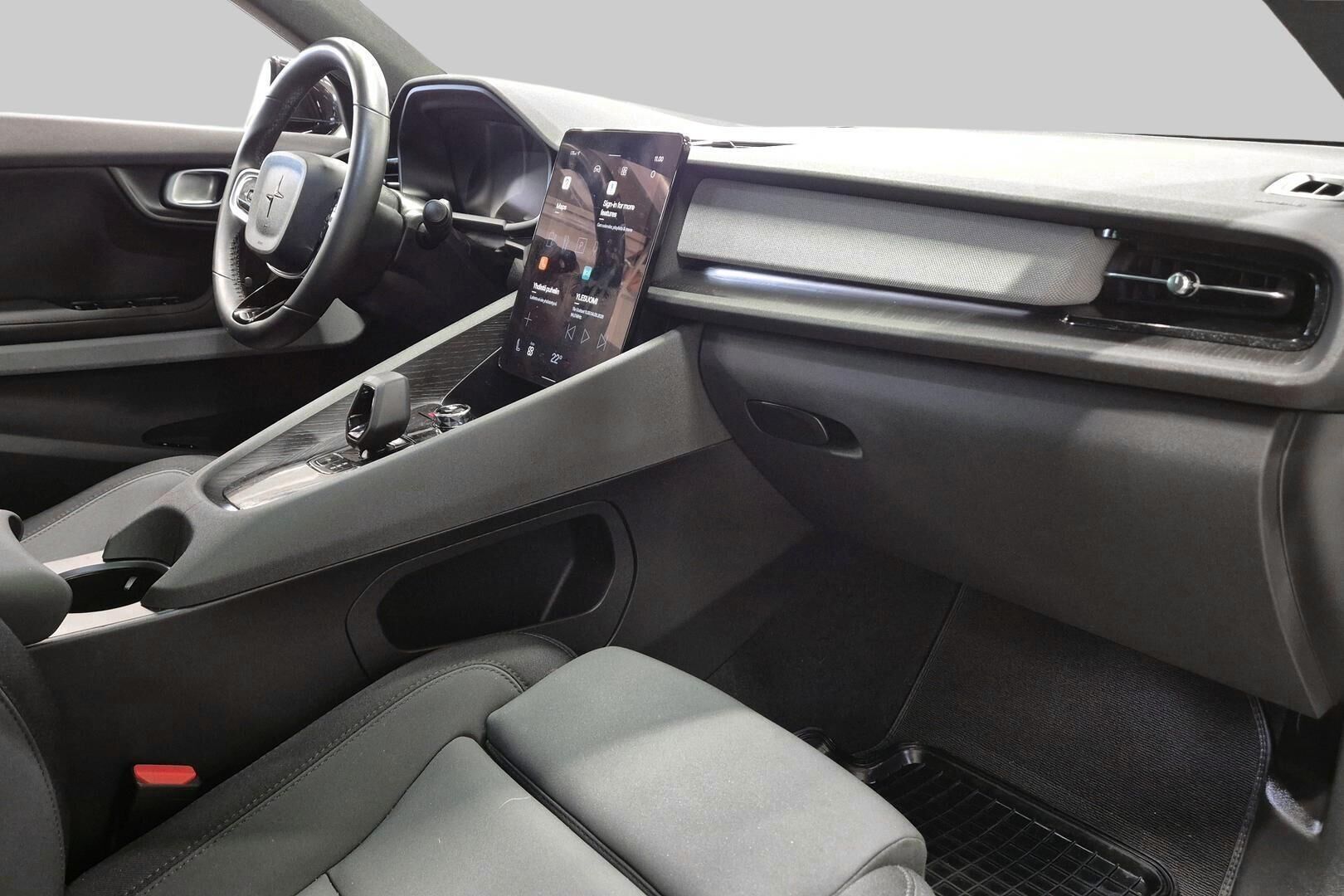 Polestar 2 iso kuva 9