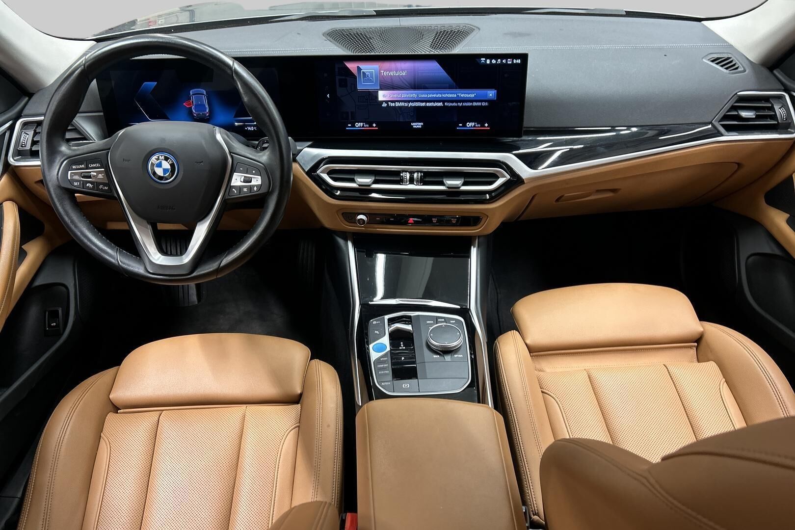 BMW i4 iso kuva 10