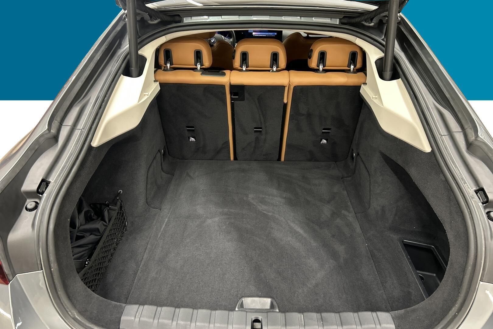BMW i4 iso kuva 22