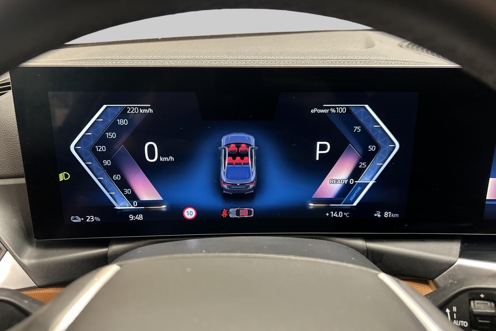BMW i4 iso kuva 12