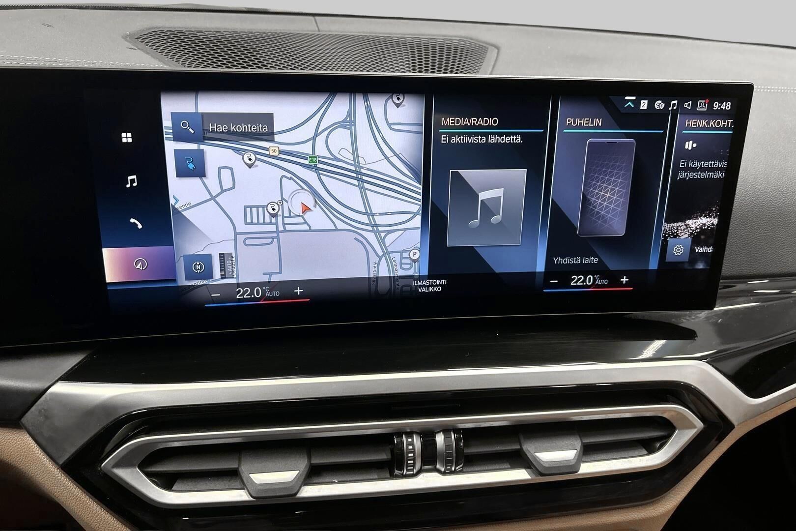 BMW i4 iso kuva 13