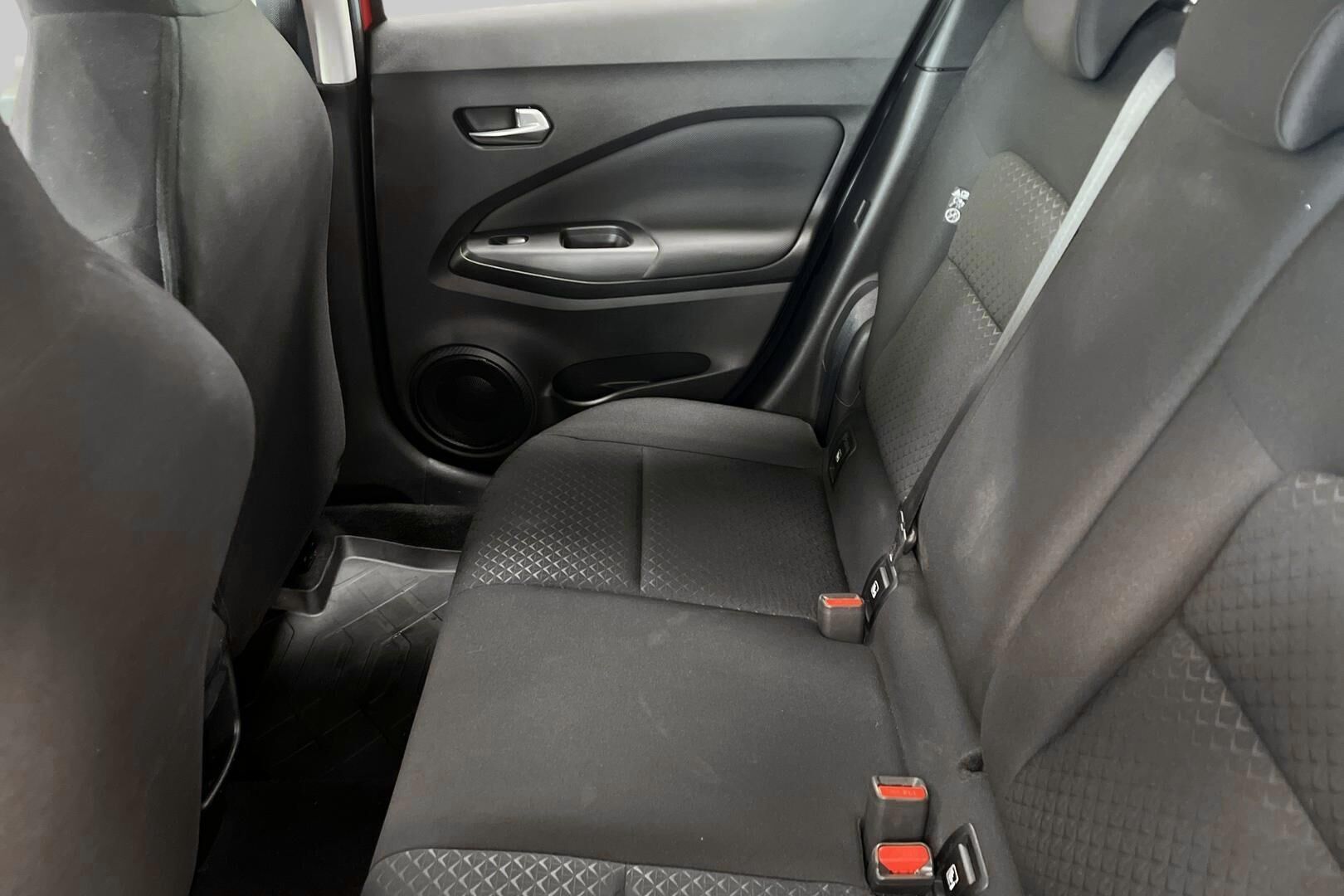 Nissan Juke iso kuva 10