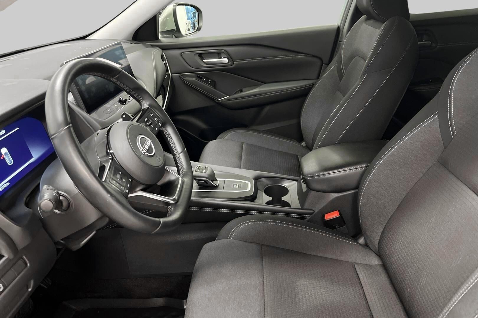 Nissan Qashqai iso kuva 9