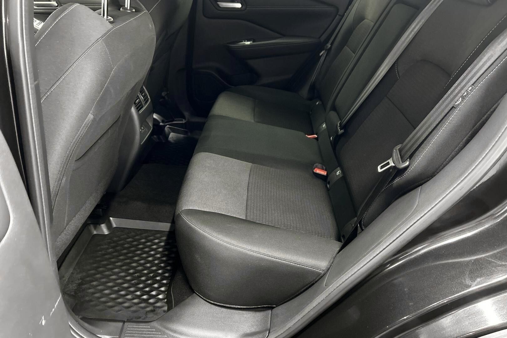 Nissan Qashqai iso kuva 10
