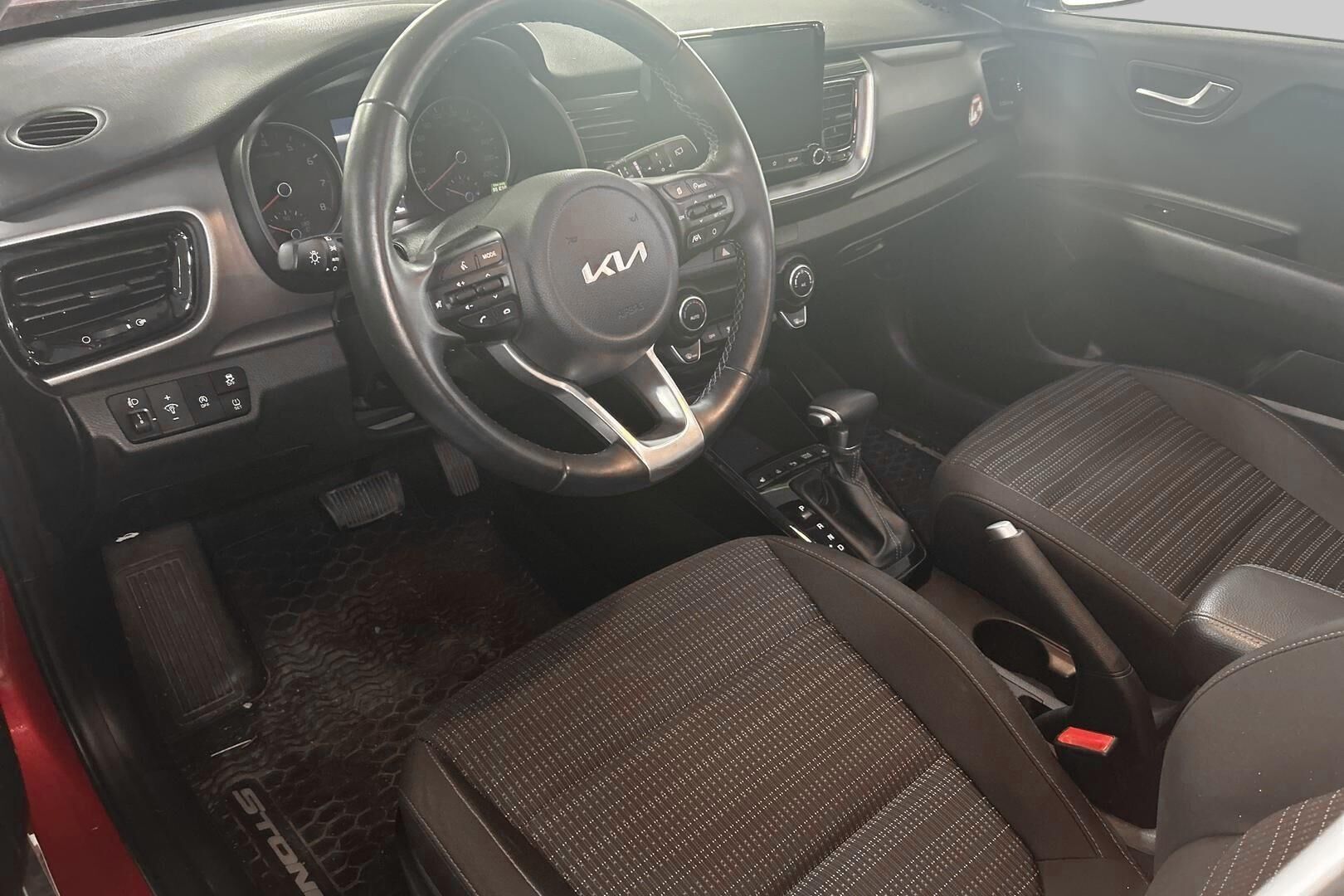 KIA Stonic iso kuva 0