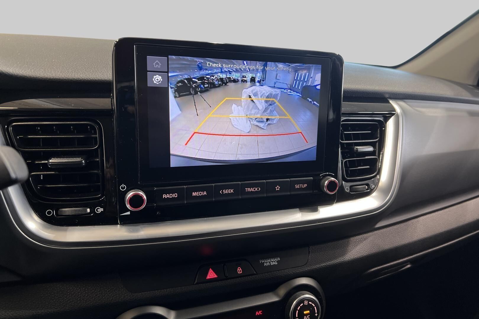 Kia Stonic iso kuva 9
