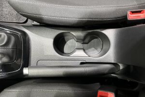 Kia Stonic esikatselu 19