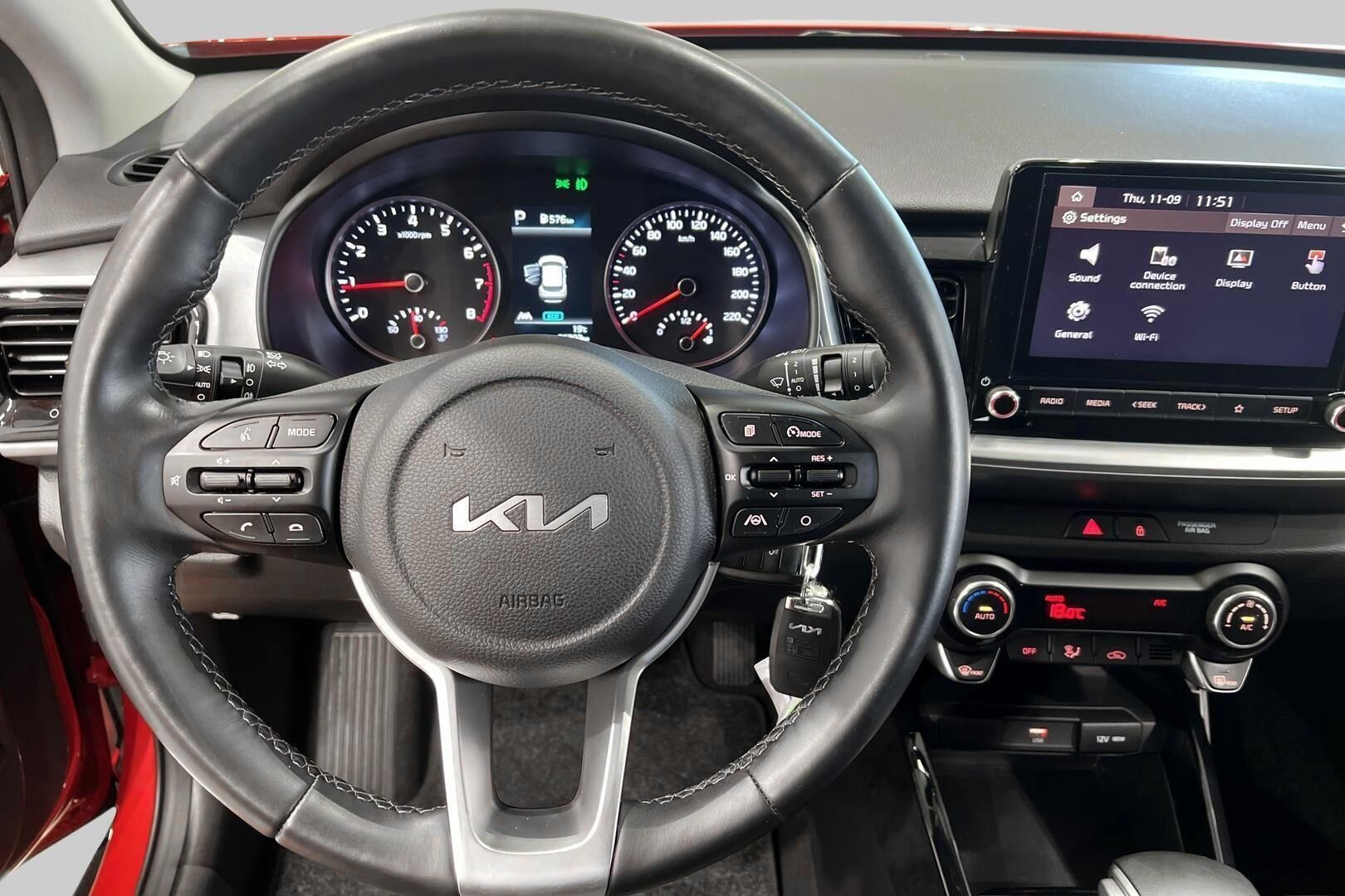Kia Stonic iso kuva 18