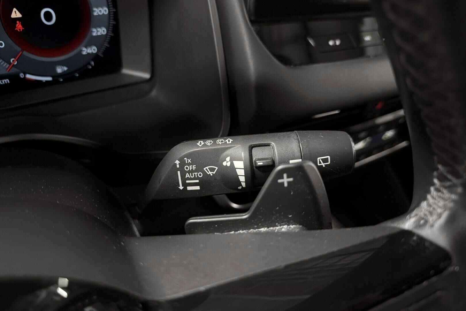 Nissan Qashqai iso kuva 33