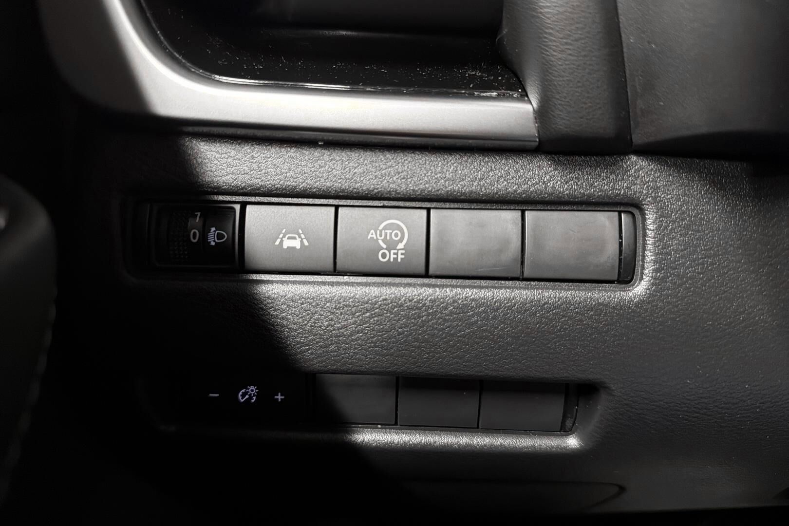 Nissan Qashqai iso kuva 17