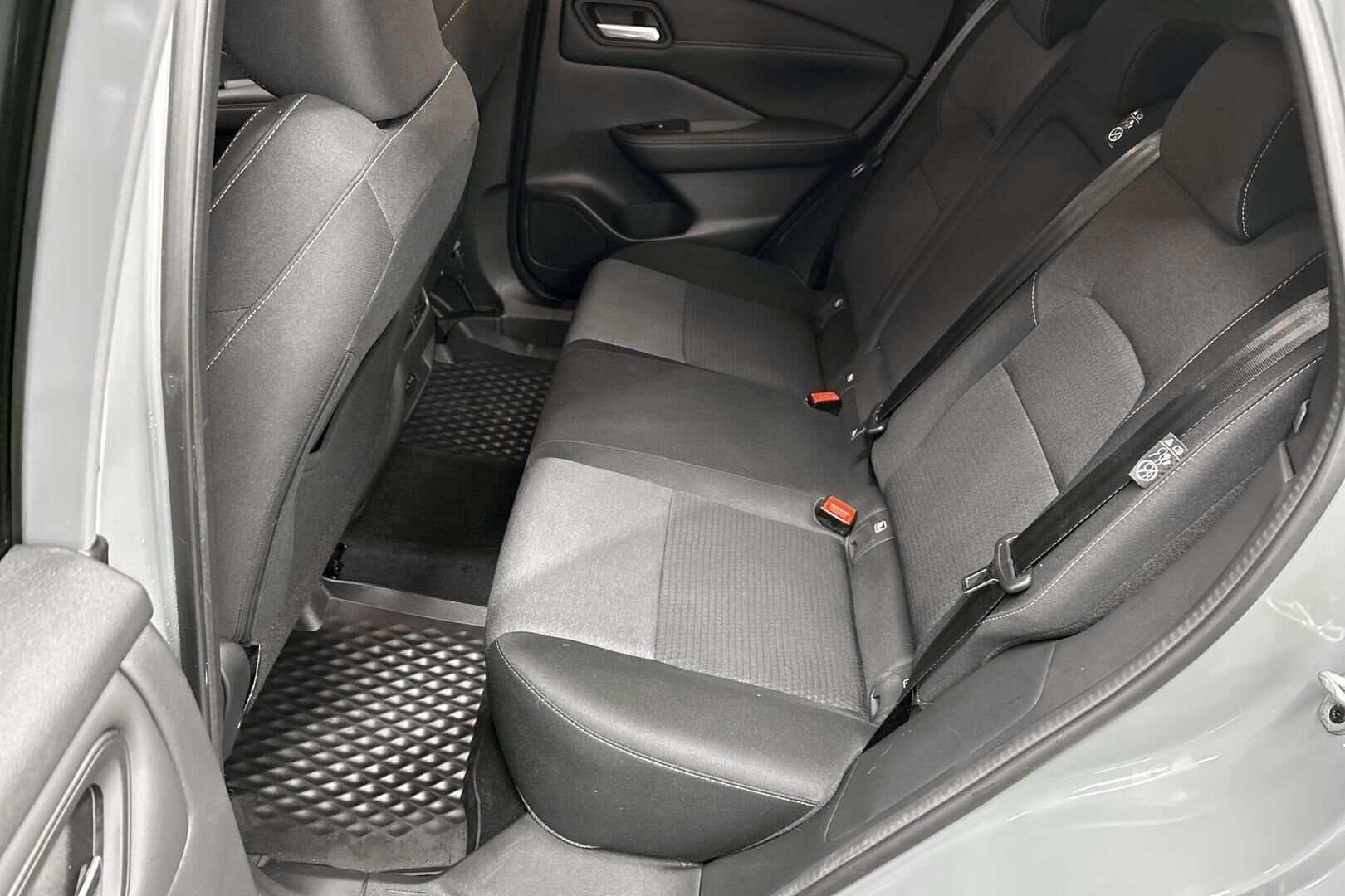 Nissan Qashqai iso kuva 6