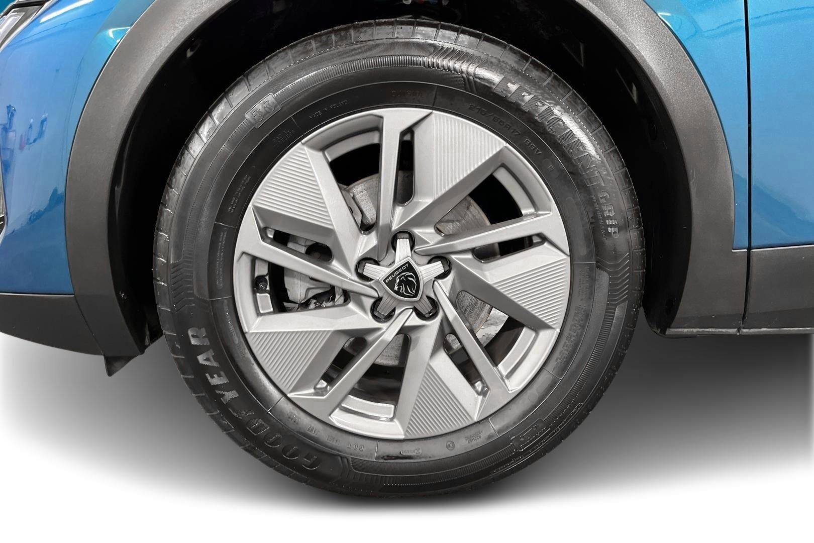 Peugeot 408 iso kuva 13