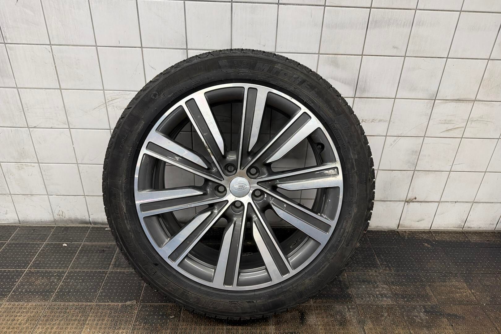 Land Rover Range Rover Sport iso kuva 13